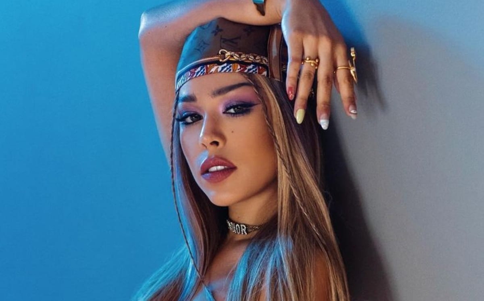 Danna Paola levanta sospecha de romance con Alex Hoyer