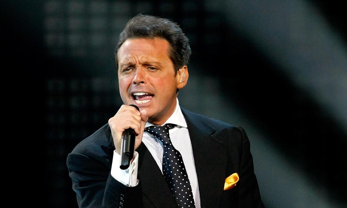 Luis Miguel se hace viral por cantar su propia canción