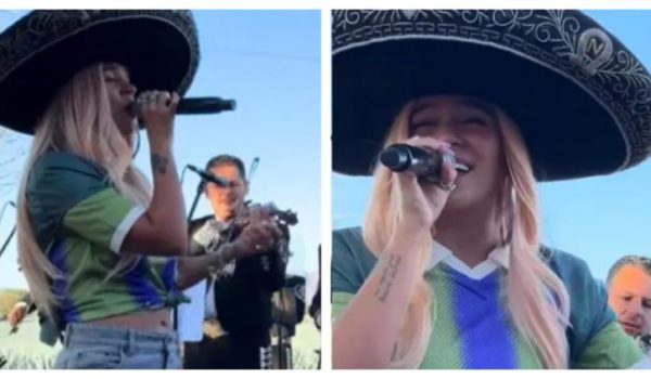 Karol G canta ‘El Rey’ con todo y mariachi en Tequila, Jalisco