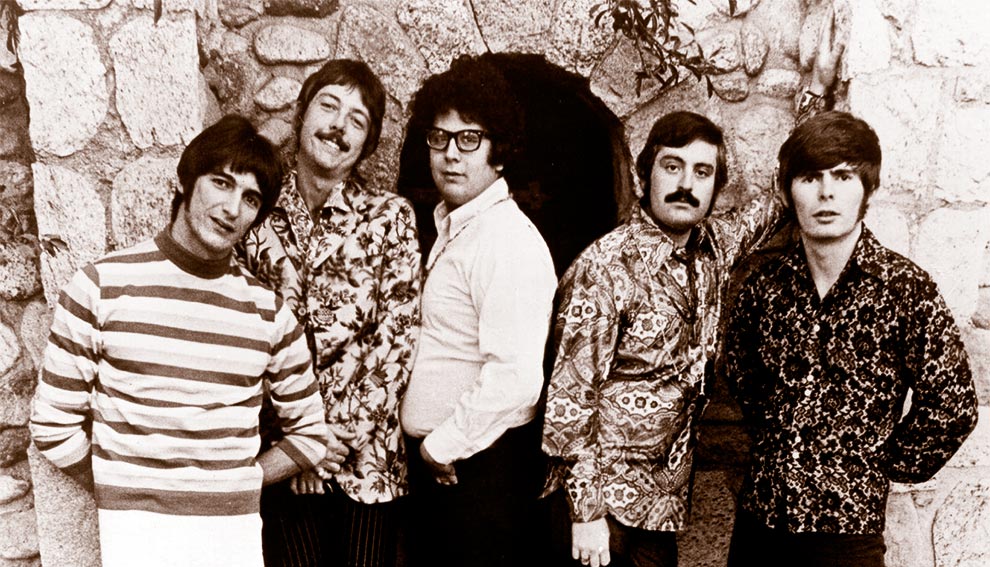 En 1967 el grupo californiano The Turtles lanza 'Happy Together', mega éxito que destronó del N°1 a 'Penny Lane' de The Beatles a sólo un mes de su publicación.