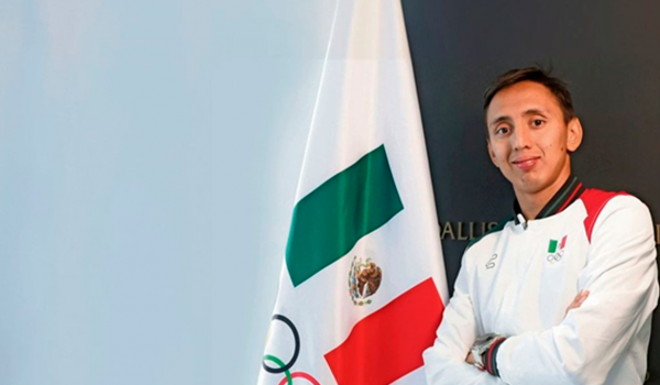 Emiliano Hernández, lleno de orgullo e ilusión, se prepara para portar con honor la bandera de México en los Juegos Olímpicos de París 2024.