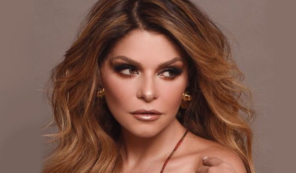 “Itatí Cantoral regresa a ‘Cabaret’ veinte años después ¡y sigue luciendo tan impresionante como siempre!”