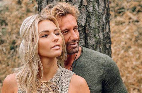 ¿Vuelven a estar juntos? Gabriel Soto e Irina Baeva viajan de nuevo como pareja