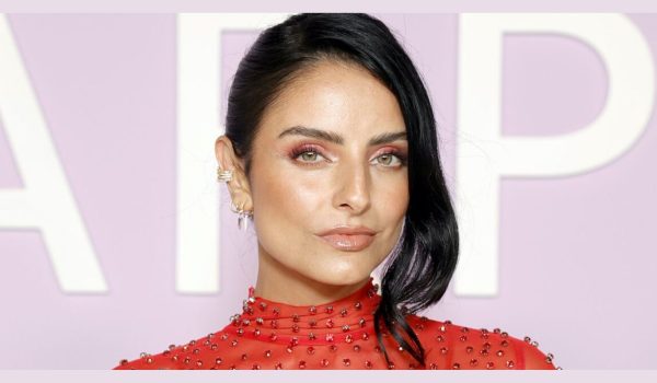 Aislinn Derbez revela su romance con un famoso actor y su reacción en público sorprende a todos: “Le escribí para invitarlo a salir”