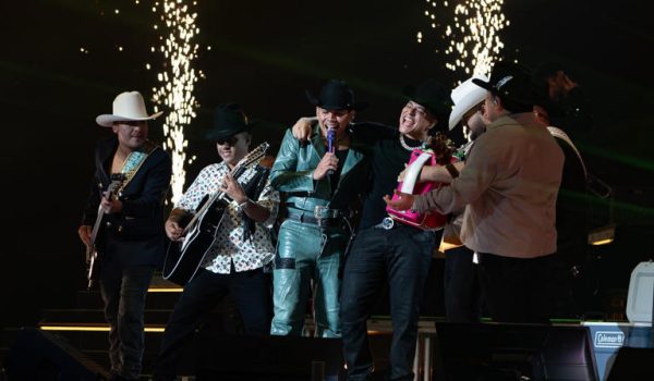 Grupo Firme en CDMX: una noche de música, lluvia y celebración