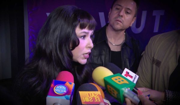 Denisse Guerrero reaparece con Belanova y genera debate en redes por su imagen