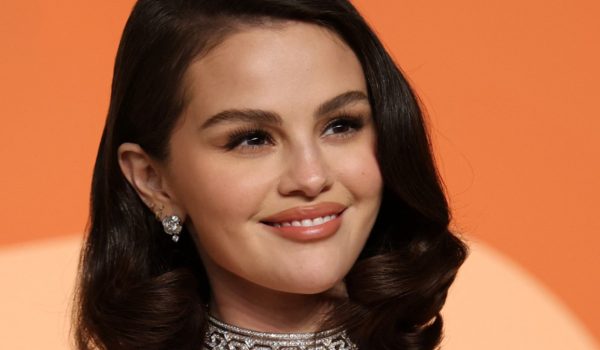 Selena Gomez revela cómo enfrenta episodios maníacos tras su diagnóstico bipolar