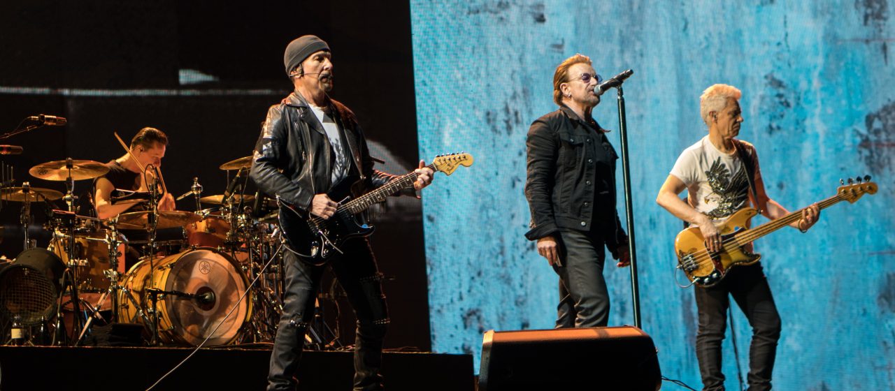 La banda irlandesa U2 filma un nuevo videoclip en las calles del Centro Histórico de Ciudad de México.