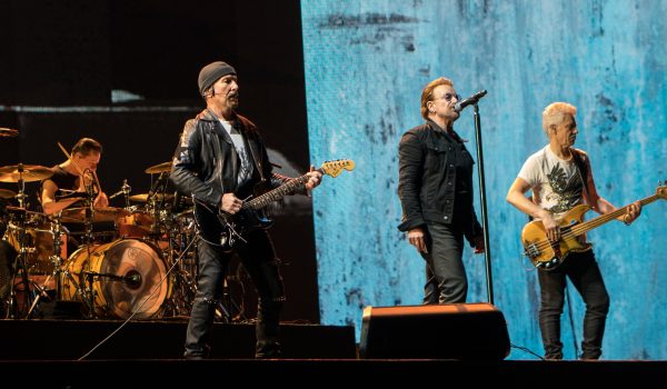 La banda irlandesa U2 filma un nuevo videoclip en las calles del Centro Histórico de Ciudad de México.