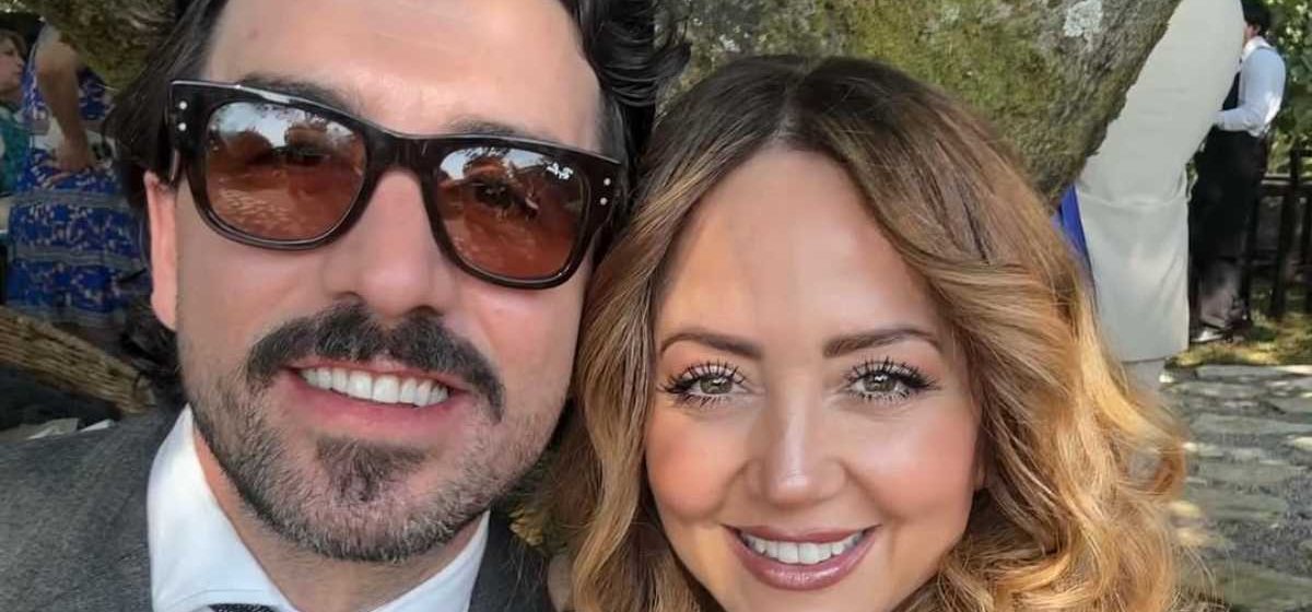Andrea Legarreta comparte una romántica sesión con su novio y la reacción de Erik Rubín no pasa desapercibida 👀