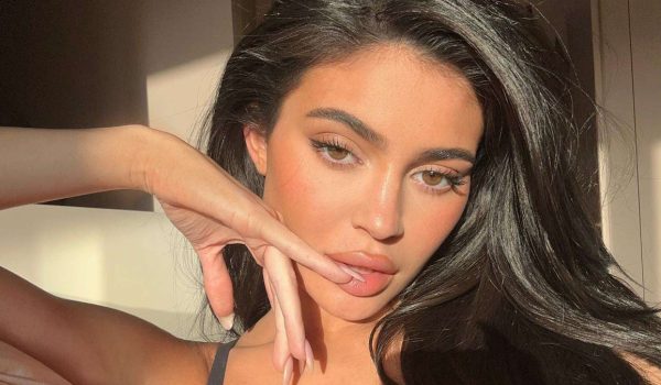 Kylie Jenner habla sobre el momento más difícil que vivió durante el embarazo de su hijo Aire.