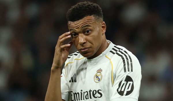 ¡Momento viral en streaming! Un streamer captó en vivo a Kylian Mbappé junto a Ester Expósito.