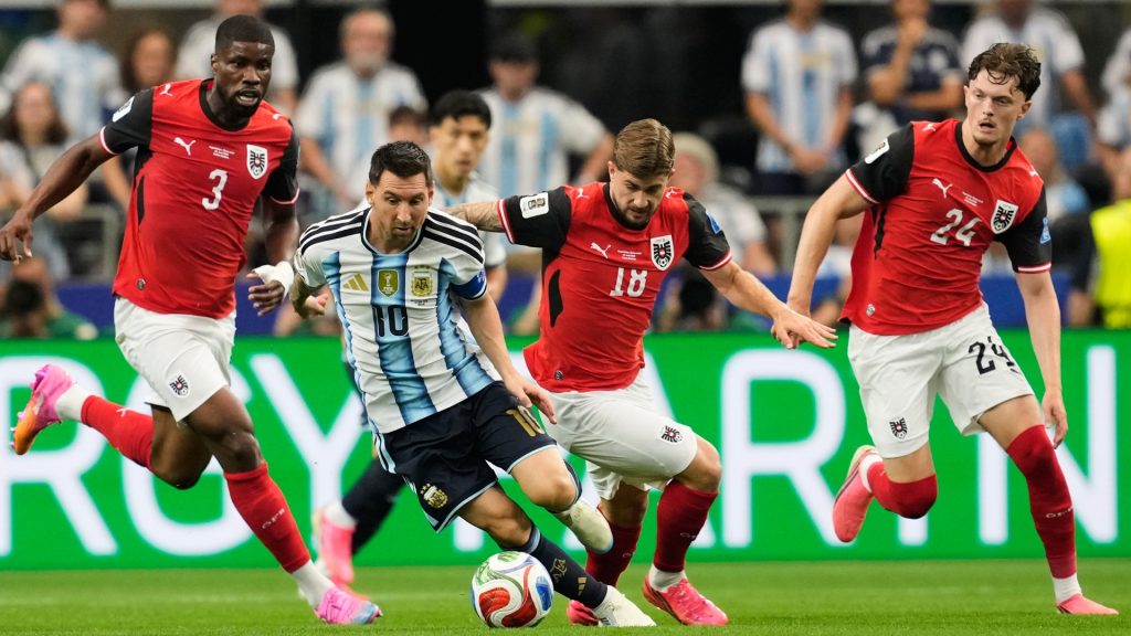 ¡ARGENTINA ES LÍDER DE GRUPO!