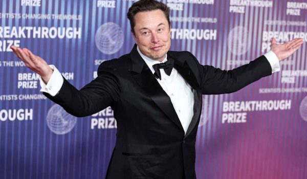 Histórico: Elon Musk alcanza el estatus de billonario