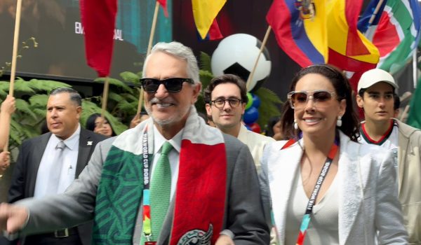 La aparición de Ricardo Salinas Pliego en el Azteca desata comentarios en redes