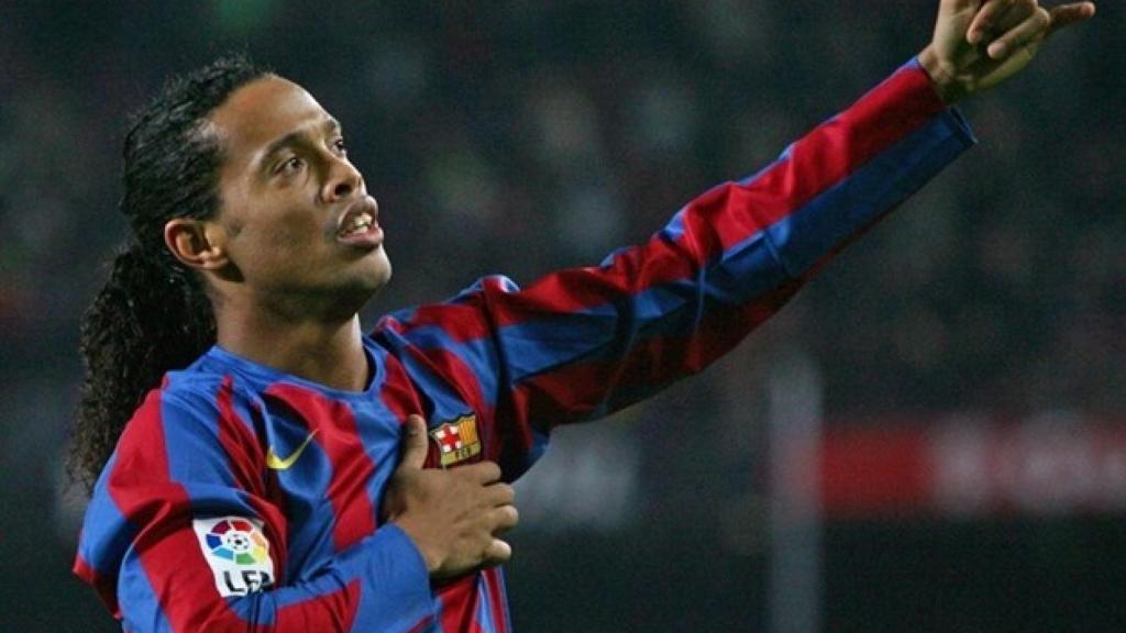 Del fútbol a la música: Ronaldinho presenta su disco Camisa 10
