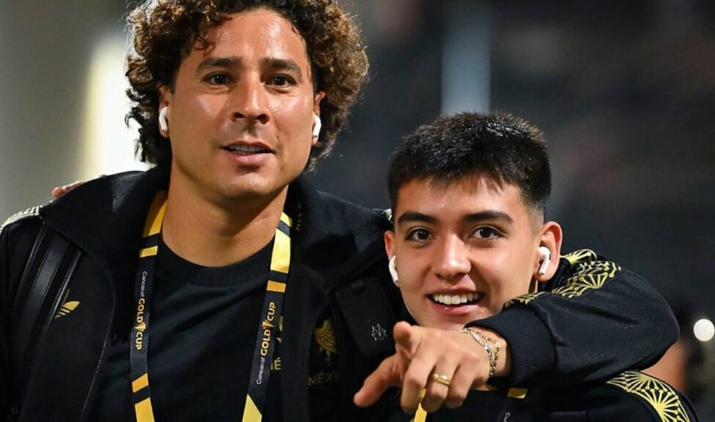 Más allá del futbol: la emotiva felicitación de Memo Ochoa a Gilberto Mora