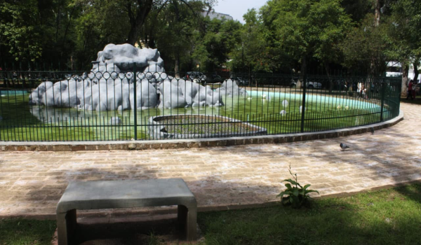 La emblemática Pila de los Patos estrena nueva imagen tras su renovación