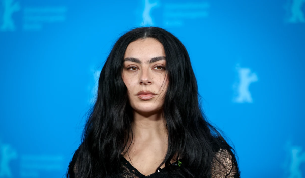Charli XCX demuestra que el pop puede ir mucho más allá de una canción.