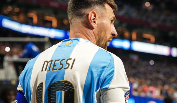 El premio de Messi desata debate: estas son las razones por las que piden retirárselo