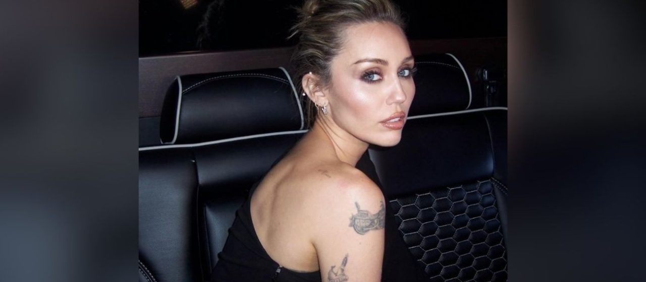 Miley Cyrus elimina su apellido y cambia su nombre a MILEY