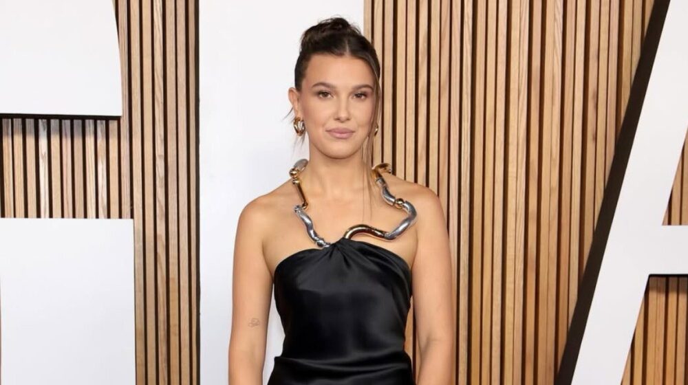 Millie Bobby Brown presenta por primera vez a su bebé y revela si es niño o niña