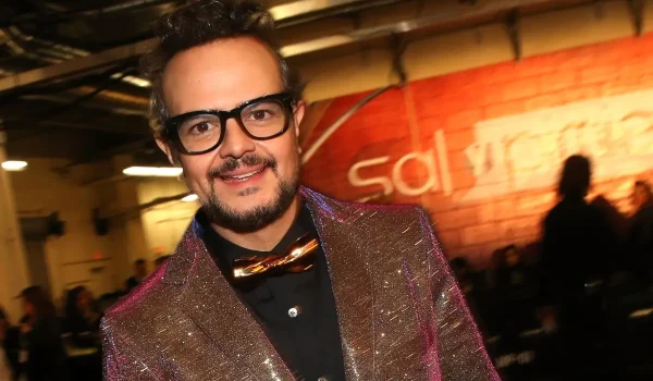 Aleks Syntek rompe el silencio sobre las críticas a su presentación en la Alcaldía Benito Juárez