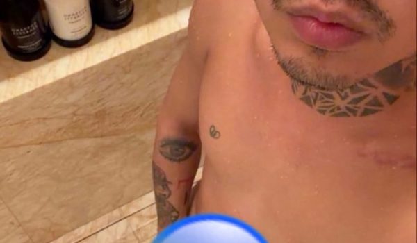 Natanael cano revela una foto desnudo