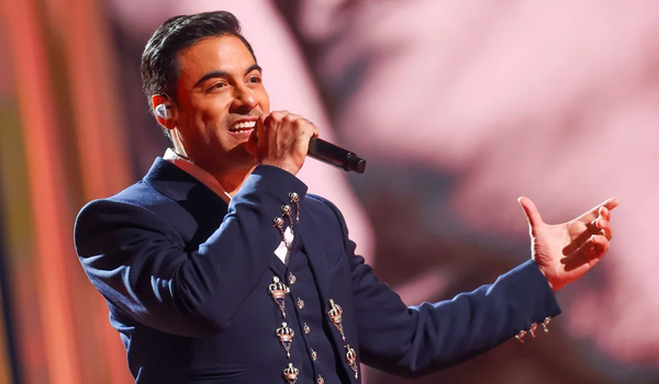 Carlos Rivera participa en los Billboard mientras enfrenta una lesión vocal