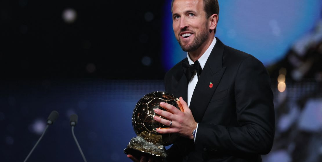 El delantero inglés del Bayern de Múnich conquistó el Balón de Oro masculino 2026,