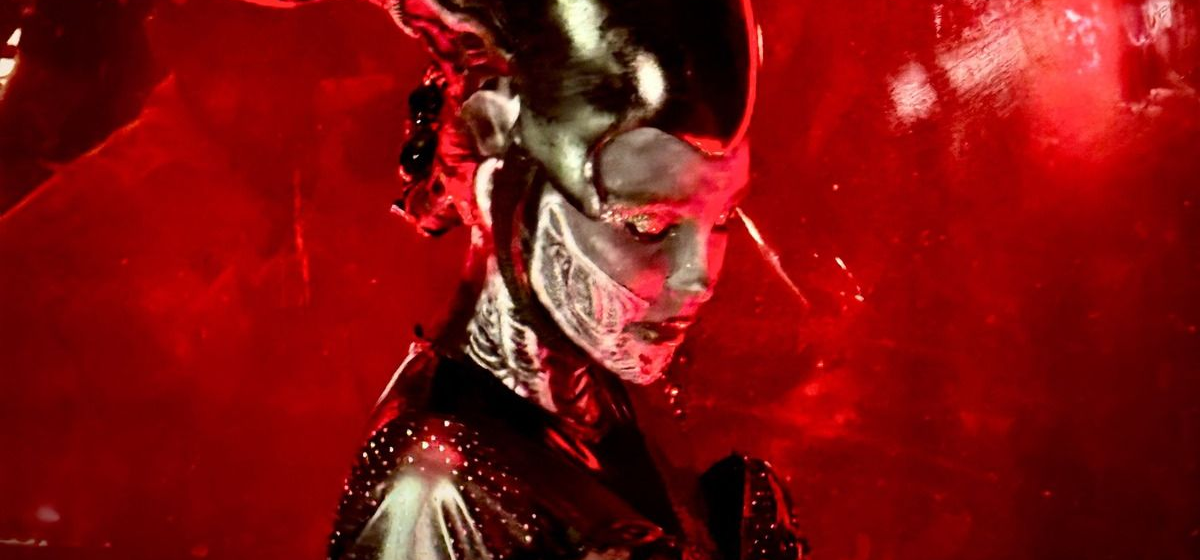 ¡DE OTRO PLANETA!  Belinda se transforma en el aterrador Xenomorfo de Alien para Beliween 2026