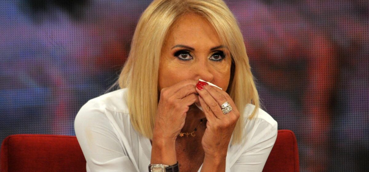 ¡Alarma por Laura Bozzo! Reportan su hospitalización de emergencia