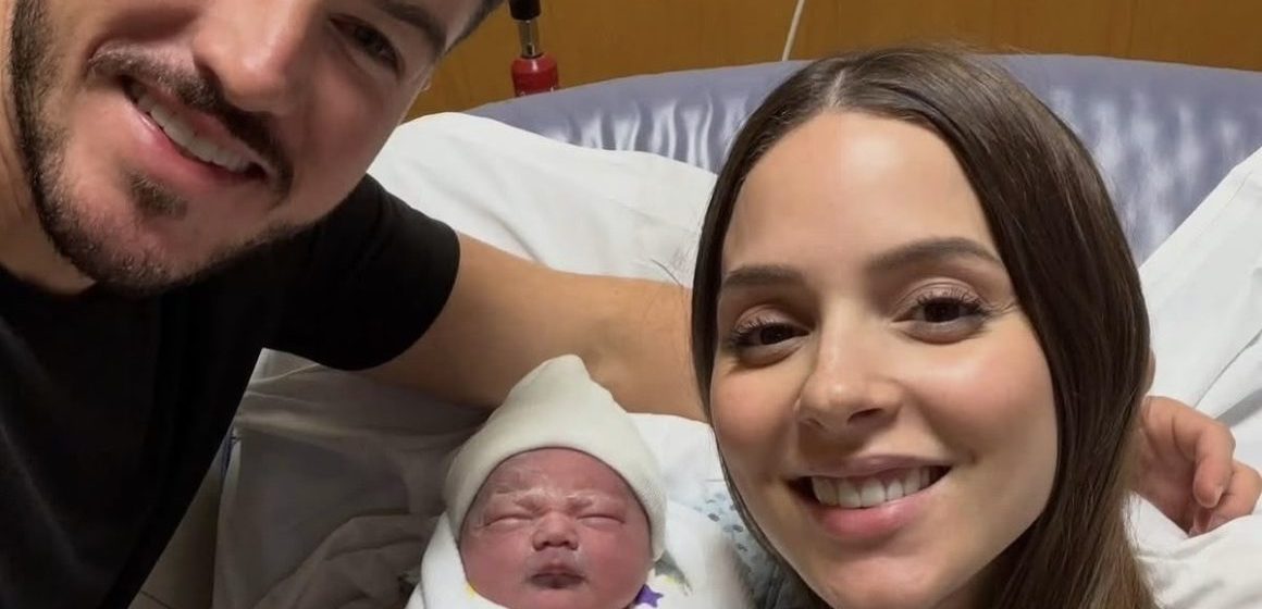 Mariana Rodríguez y Samuel García comparten las primeras fotos de su tercera hija, Raquel